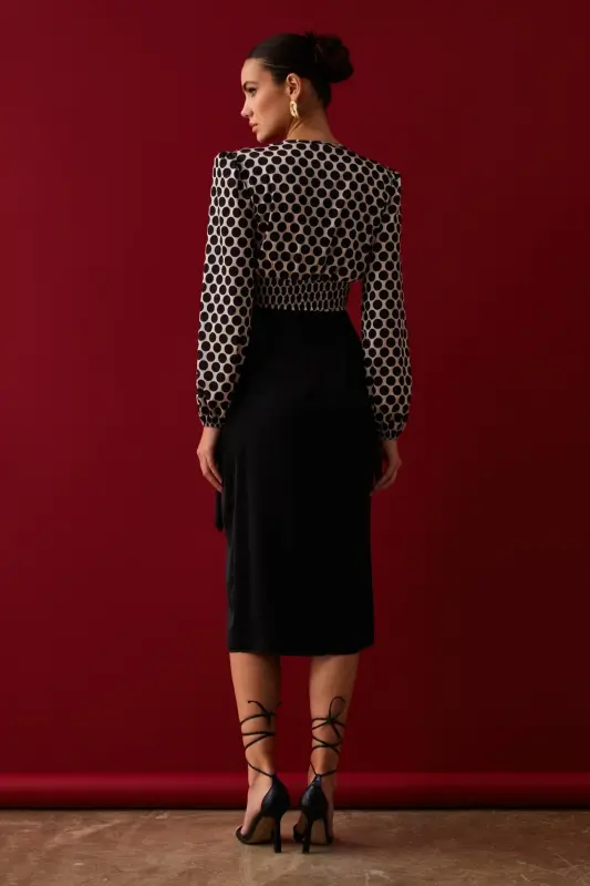 Satin Skirt with Slit - Black - 5