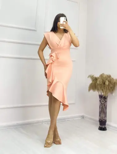 Scuba Fabric Ruffled Front Midi Dress - 4