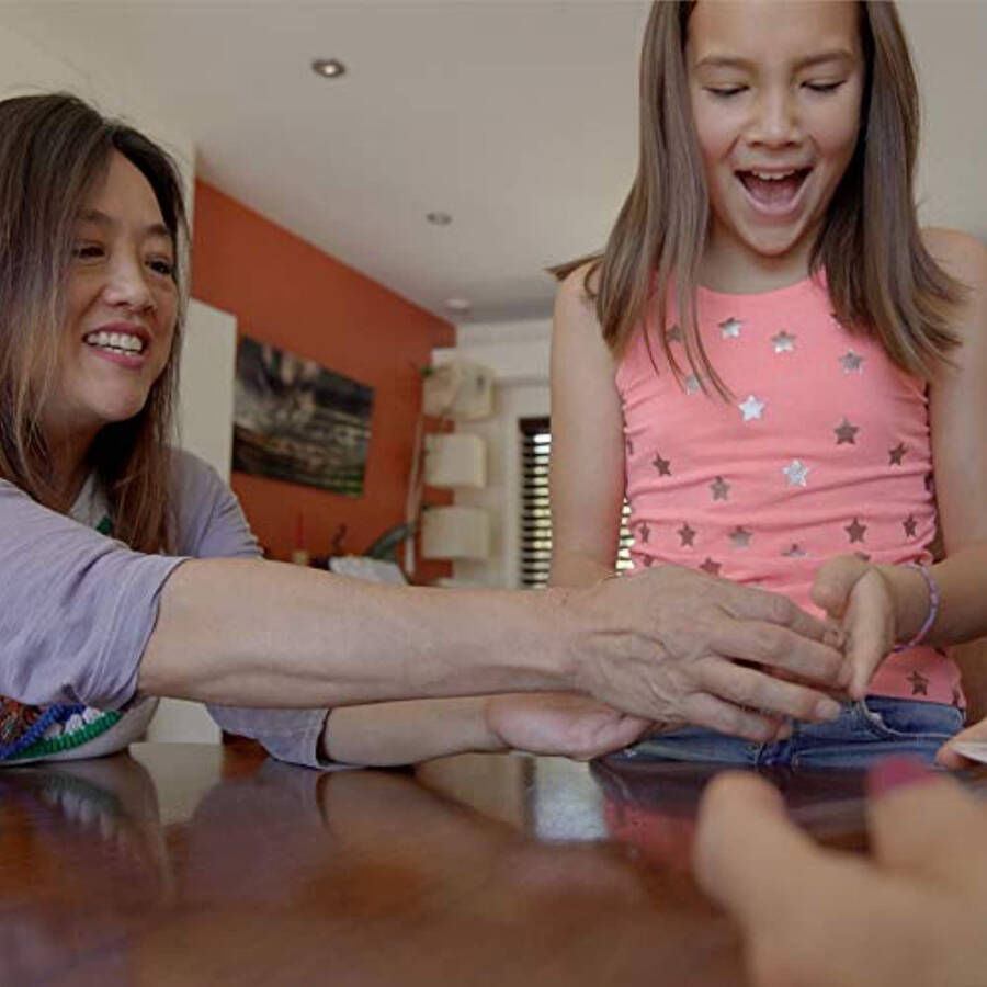 Семейная карточная игра Spot It Classic Eco-Blister для детей от 6 лет от Asmodee - 6