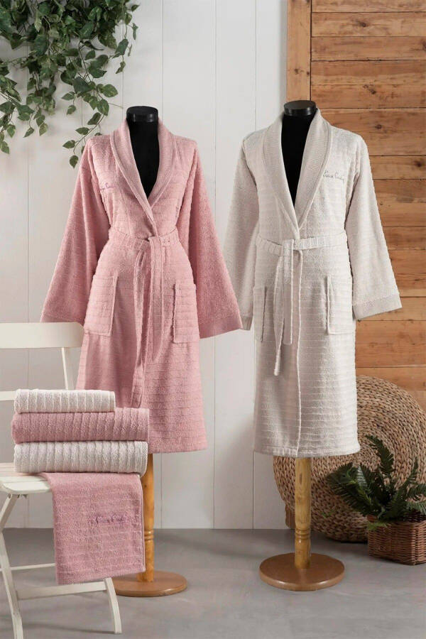 Семейный набор халатов и полотенец - 1