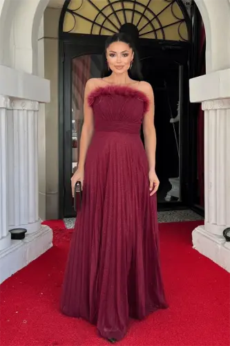 Sequined Tulle Fabric Feather Trim Pleated Evening Dress - BURGUNDY - 1