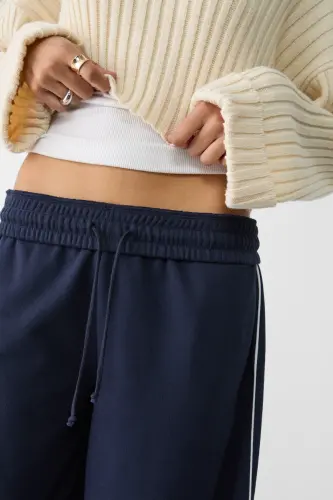 Şerit detaylı ve pamuklu geniş paça pantolon-Lacivert - 4