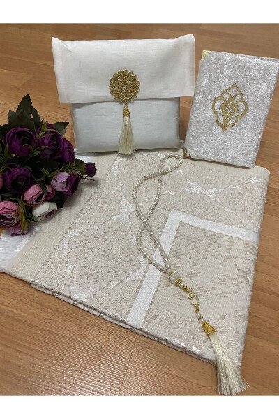 Shantuk Gift Set with Bag, 4-Piece Prayer Rug 