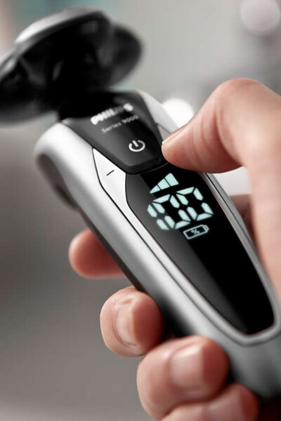 Shaver Series Wet & Dry Electric Razor S9711/31 - PHILIPS