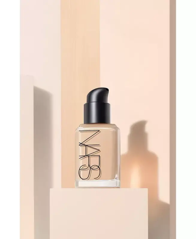 Sheer Glow Foundation, 1 oz.-Mont Blanc (L2 - Very light with neutral undertones) - 4