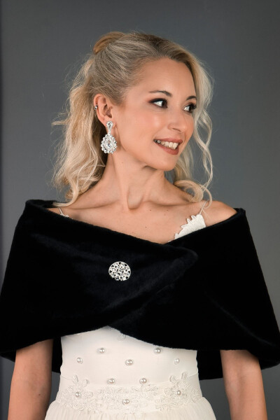 Short Brooch Fur Stole Bridal Bolero Black - 1