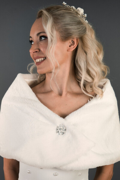 Short Brooch Fur Stole Bridal Bolero Off-White - 7