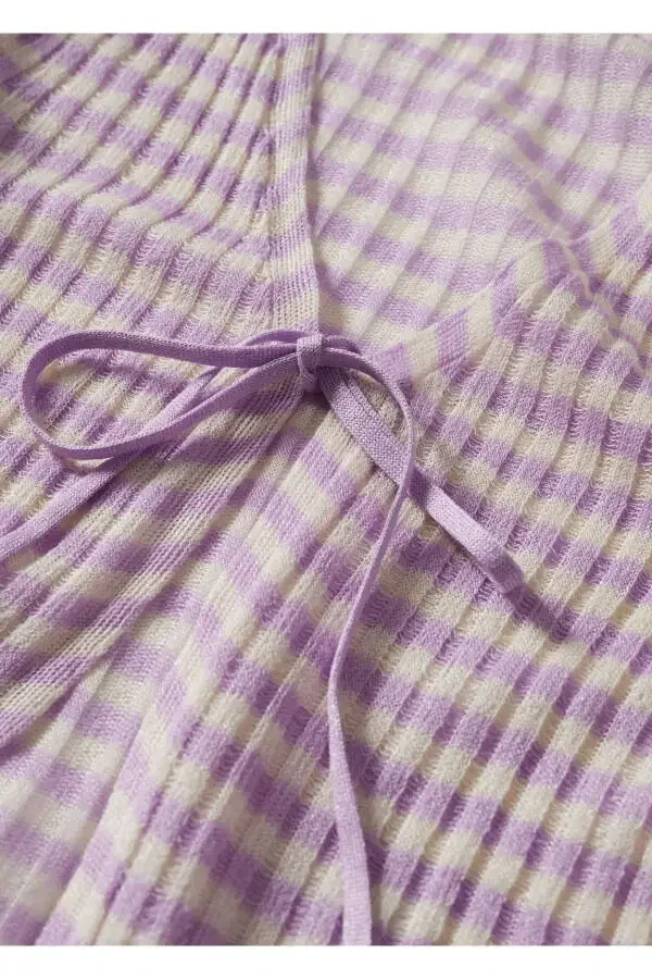 Short Knitted Cardigan - 8