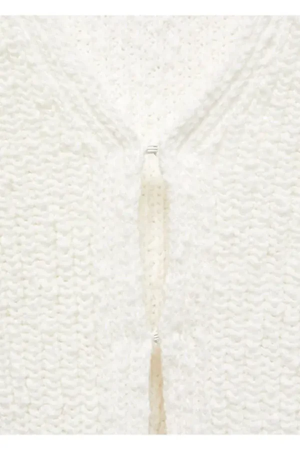 Short knitted cardigan - 6