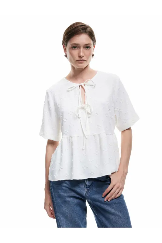 Short Sleeve Bow Detailed Textured Tie Front B - 2