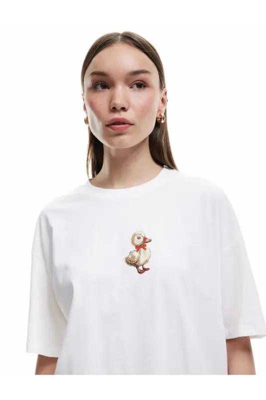 Short Sleeve Crew Neck Cotton Embroidered T-Shirt - Koton