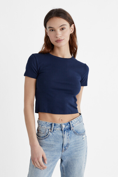 Short sleeve crop top - 8