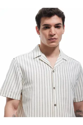 Short Sleeve Regular Fit Spread Collar Striped Cotton 