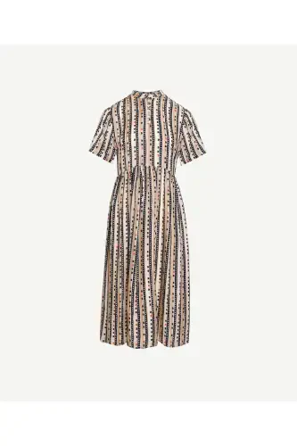 Short-Sleeved Buttoned Midi Dress - 4