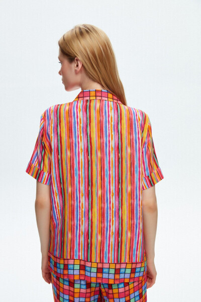 Short Sleeved Patterned Shirt - 5