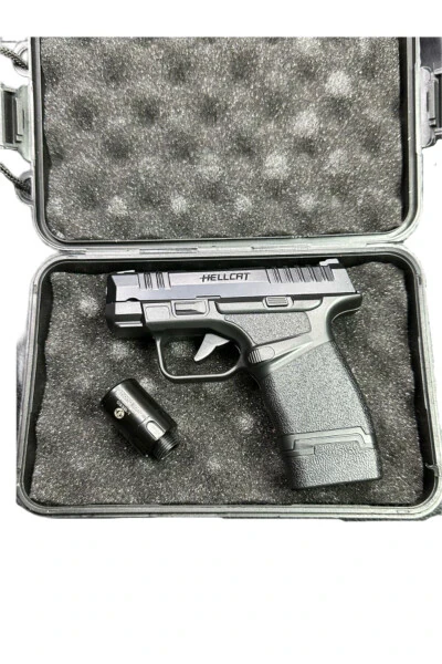 Silah Görünümlü Çakmak Rüzgar Çakmak Tabanca Şeklinde Siyah Renk Çelik Doldurulabilir Kutulu - KNIVESANDWEAPONS