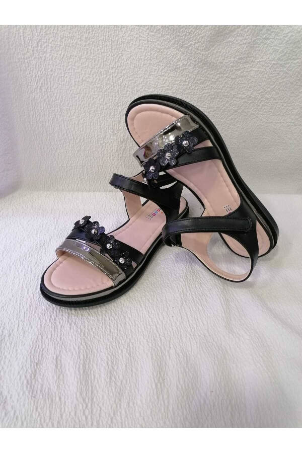 SİMLİ ÇİÇEKLİ PEDLİ TABAN KIZ ÇOCUK SANDALET - 3