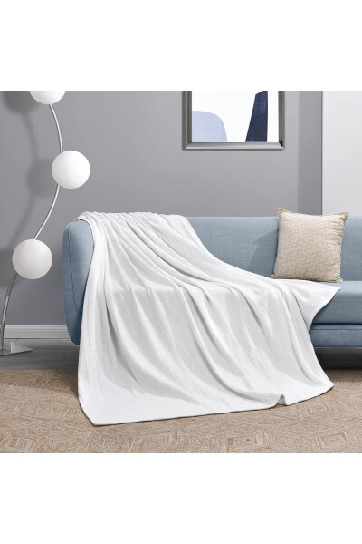 Single-Person Cotton Blanket with Small Checkered Pattern Hotel-Style Luxury Blanket White - 3