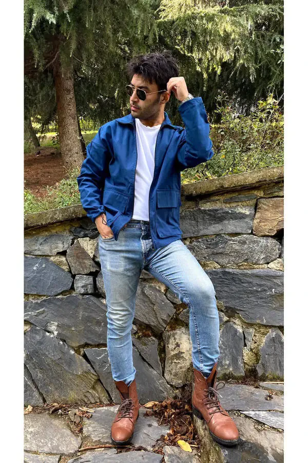 Синяя джинсовая куртка - 1