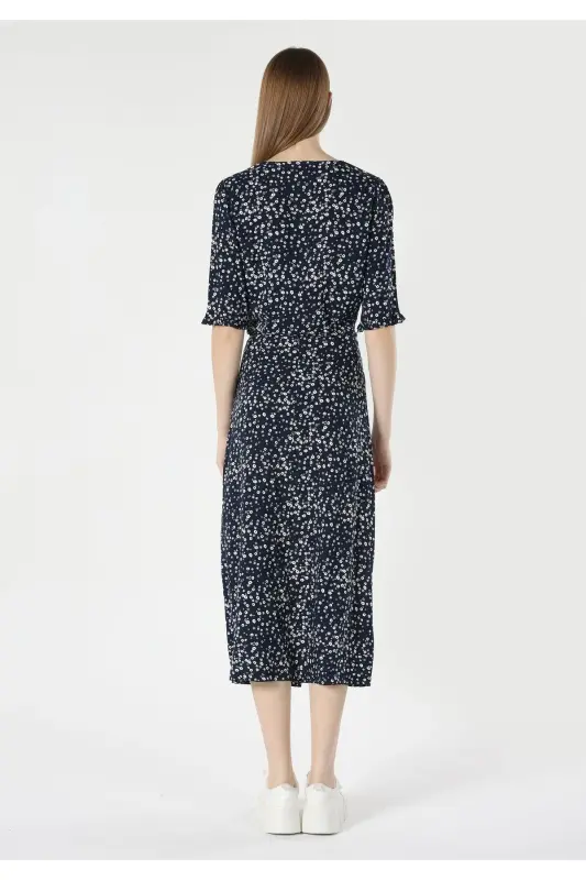 Синяя женская рубашка с коротким рукавом с принтом - 2