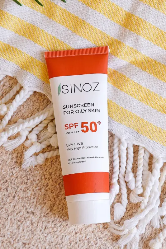 Sinoz yog'li teriga mo'ljallangan yorituvchi yuqori himoya ega quyoshdan saqlovchi yuz kremi SPF50+ / PA++++ - 5