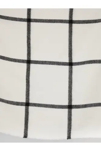 Siyah Çizgili Beyaz Atkı-Beyaz - 5