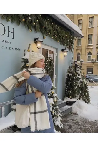 Siyah Çizgili Beyaz Atkı-Beyaz - 6