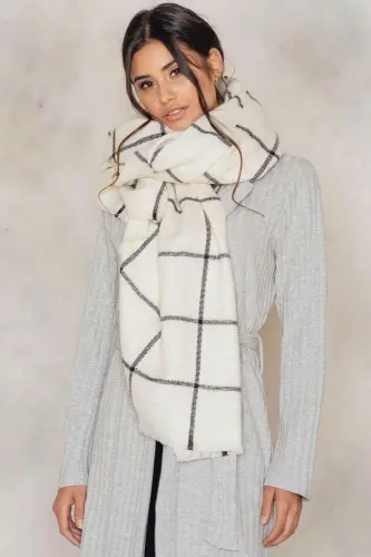 Siyah Çizgili Beyaz Atkı-Beyaz - 4