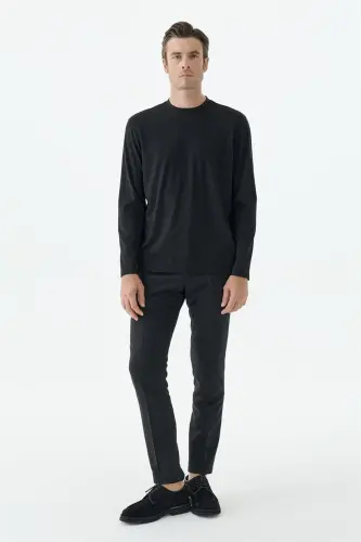 Siyah Comfort Fit Rayon Karışımlı Bisiklet Yaka Sweatshirt 