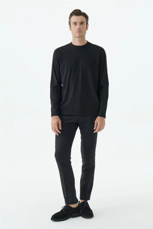 Siyah Comfort Fit Rayon Karışımlı Bisiklet Yaka Sweatshirt - 1