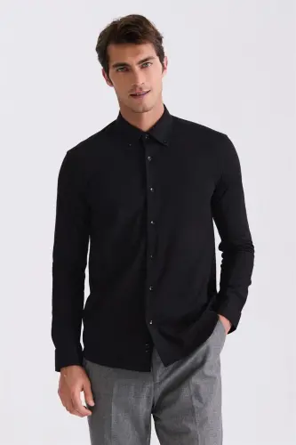Siyah Comfort Fit Yaka Düğmeli Gömlek 