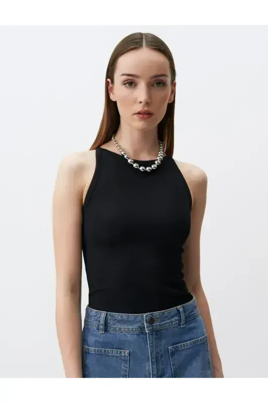 Siyah Dar Kesim Kolsuz Halter Yaka Basic Örme Atlet - Modazone