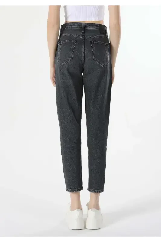 Mom Fit Yüksek Bel Daralan Paça Kadın Siyah Jean Pantolon - 2