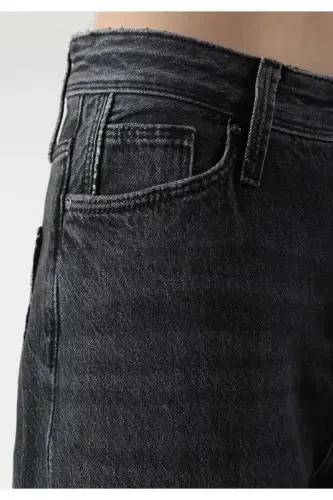 Mom Fit Yüksek Bel Daralan Paça Kadın Siyah Jean Pantolon - 4