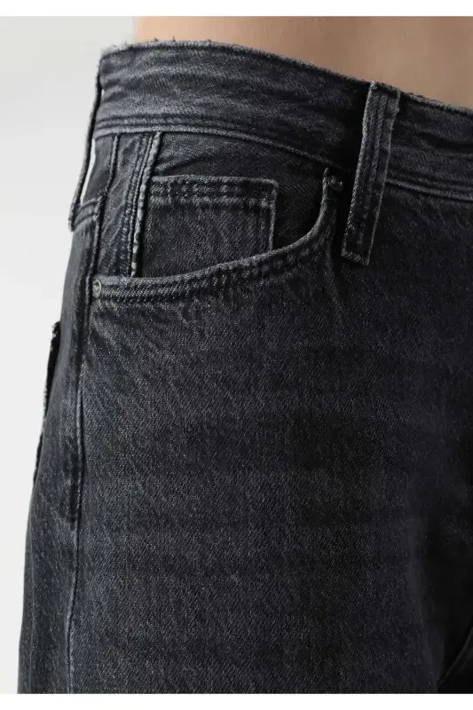 Mom Fit Yüksek Bel Daralan Paça Kadın Siyah Jean Pantolon - 4