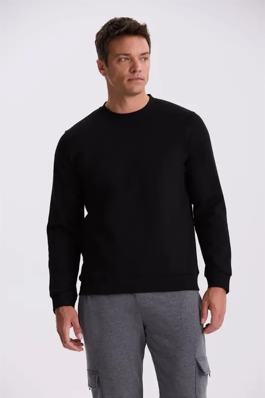 Siyah Slim Fit Bisiklet Yaka Basic Pamuklu Likralı Sweatshirt - JAKAMEN