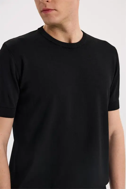 Siyah Slim Fit Bisiklet Yaka Rayon T-Shirt - 3