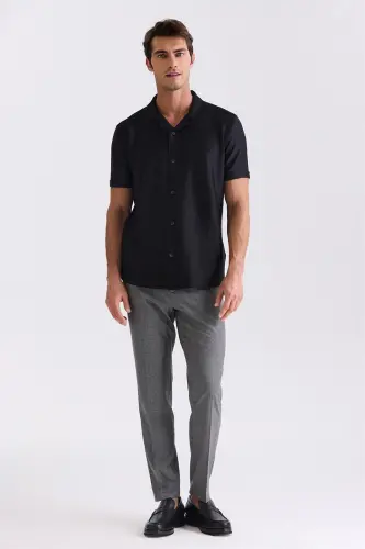 Siyah Slim Fit Gömlek Yaka Düğme Detaylı T-Shirt - JAKAMEN (1)
