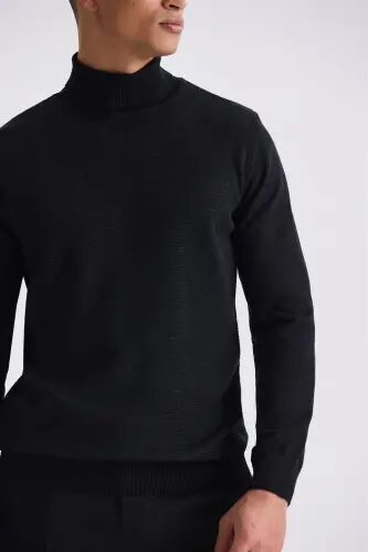 Siyah Slim Fit Tam Balıkçı Yaka Triko Kazak - 3