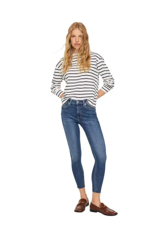 Skinny Cropped Jean - 12