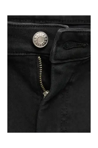 Skinny-Jeans mit verkürzter Länge - Schwarzer Denim - MANGO WOMAN (1)
