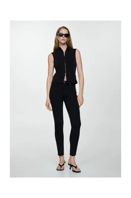 Skinny-Jeans mit verkürzter Länge - Schwarzer Denim - 4