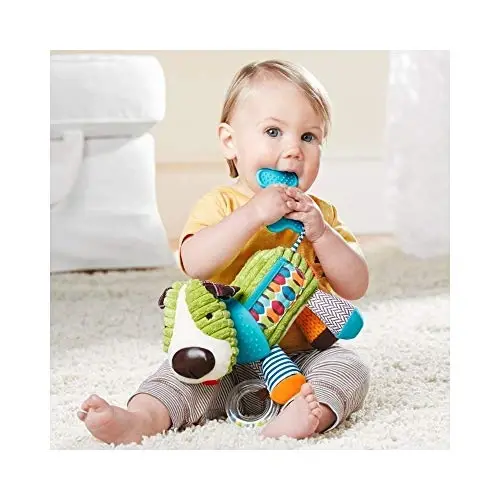 Skip Hop Bandana Buddies Çok Duyulu Çıngırak ve Dokulu Dişlikli Bebek Aktivite ve Dişlik Oyuncağı, Köpek Yavrusu 