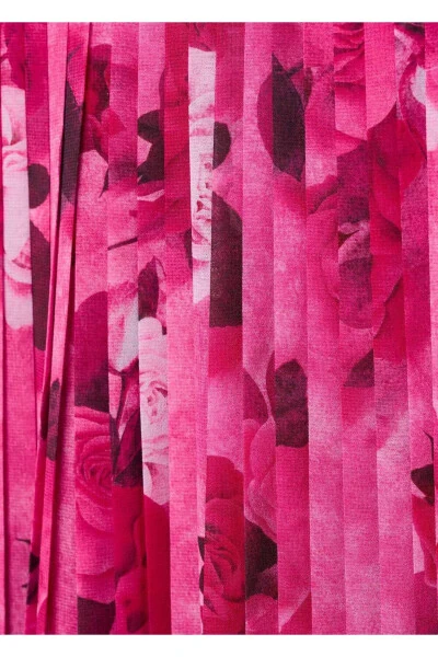 Складки в цветной брюках - 5