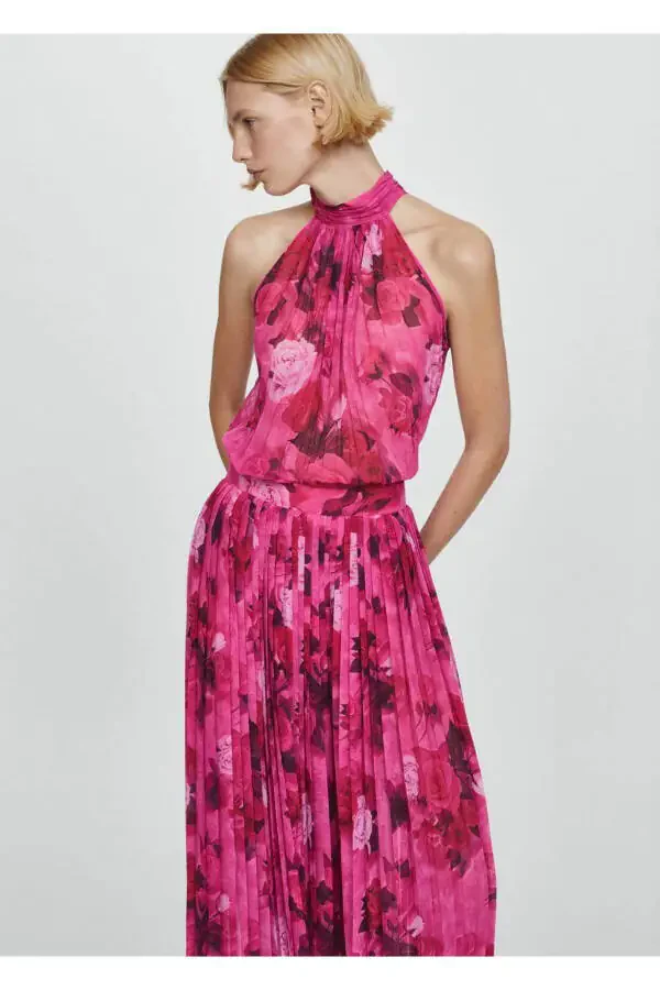 Складки в цветной брюках - 6