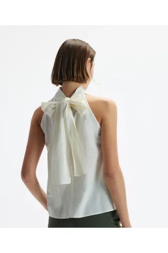 Sleeveless Button-Up Blouse with a Stand Collar - 2