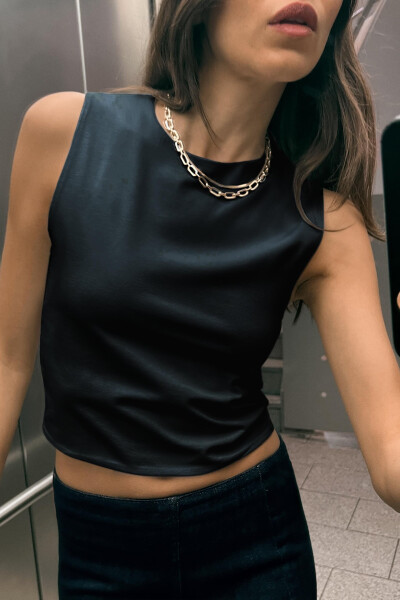 Sleeveless Crop Top-Black - 6