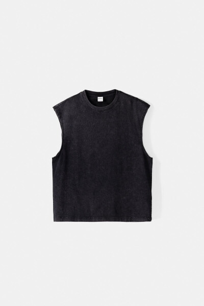 Sleeveless Oversized T-shirt - 2