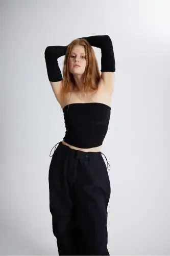 Sleeveless Strapless Smooth Blouse Black-Black - HOLLY LOLLY (1)