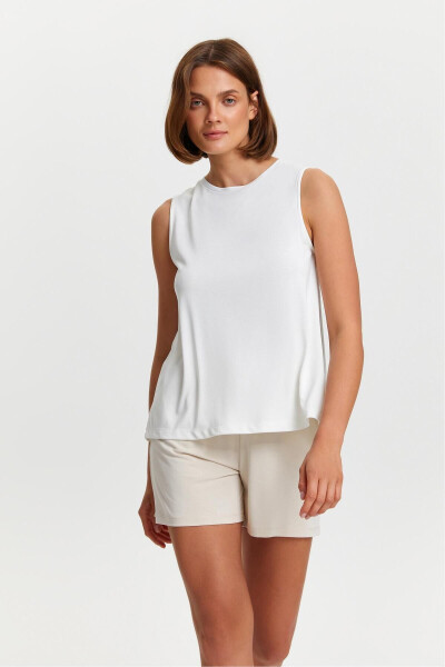 Sleeveless Tank Top - 9